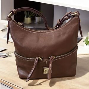 Dooney & Bourke Florentine Leather Small Zipper Sac - Chestnut 9145